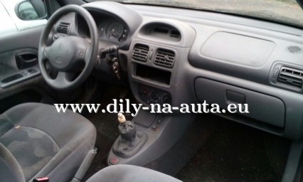 Renault Clio zelená na náhradní díly České Budějovice / dily-na-auta.eu