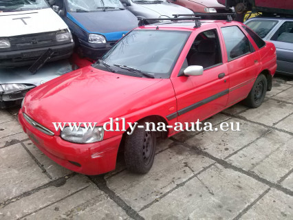 Ford escort sedan červený na díly Praha