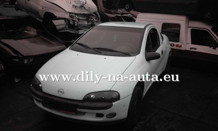 Opel Tigra bílá na náhradní díly Praha