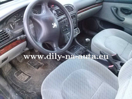 Peugeot 406 modrá na náhradní díly Praha / dily-na-auta.eu