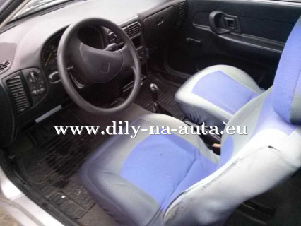 Seat Ibiza stříbrná na náhradní díly Praha / dily-na-auta.eu