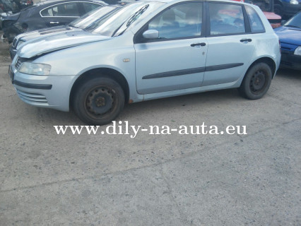 Fiat Stilo stříbrnomodrá na díly Plzeň