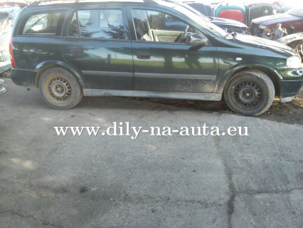 Opel Astra caravan zelená na díly Plzeň / dily-na-auta.eu