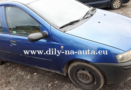 Fiat Punto modrá metalíza na díly Brno / dily-na-auta.eu