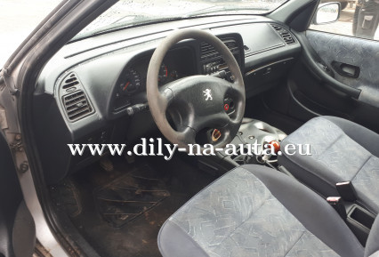 Peugeot 306 stříbrná na díly Brno / dily-na-auta.eu