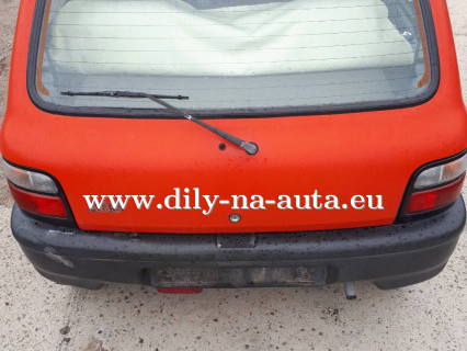 Suzuki Alto červená na náhradní díly Brno / dily-na-auta.eu