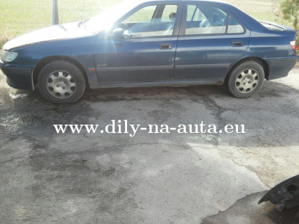 Peugeot 406 sedan modrá na náhradní díly Písek