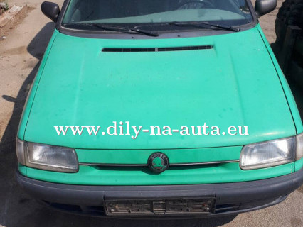 Škoda Felicia Pickup zelená na náhradní díly Brno / dily-na-auta.eu