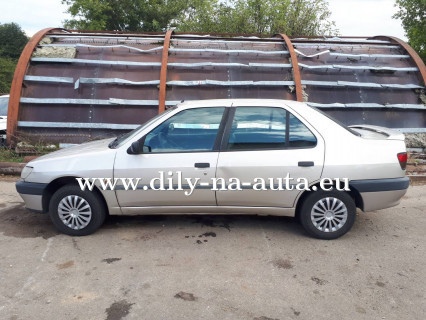 Peugeot 306 stříbrná na náhradní díly Brno / dily-na-auta.eu