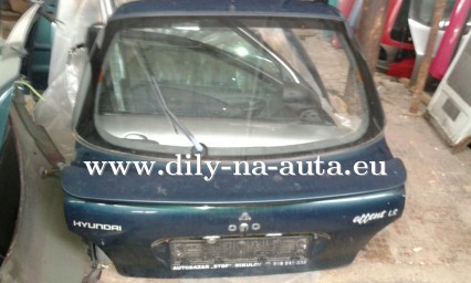 Hyundai accent víko kufru - 5 dveře Brno / dily-na-auta.eu