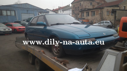 Mazda 323 F modrá - díly z tohoto vozu / dily-na-auta.eu