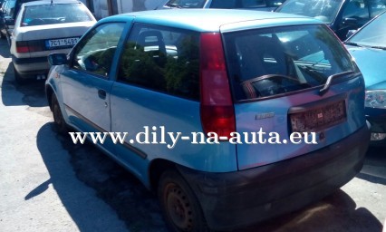 Fiat Punto 1,2 světle modrá na náhradní díly České Budějovice / dily-na-auta.eu