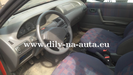 Fiat Punto červená - díly z tohoto vozu / dily-na-auta.eu