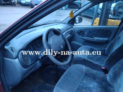 Renault Megane vínová - díly z tohoto vozu / dily-na-auta.eu