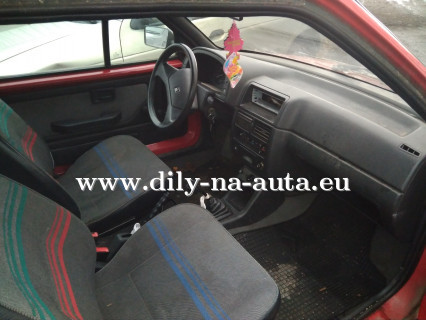 Citroen AX červená - díly z tohoto vozu / dily-na-auta.eu