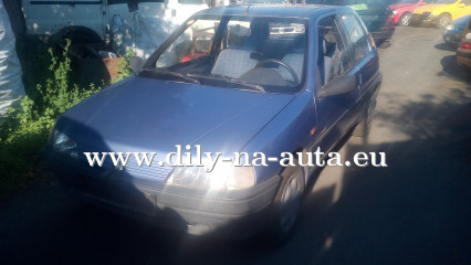 Peugeot 106 modrá - díly z tohoto vozu