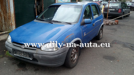 Opel Corsa modrá - díly z tohoto vozu