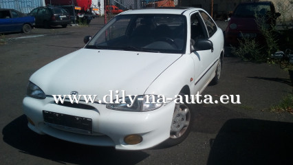 Hyundai Accent bílá - díly z tohoto vozu