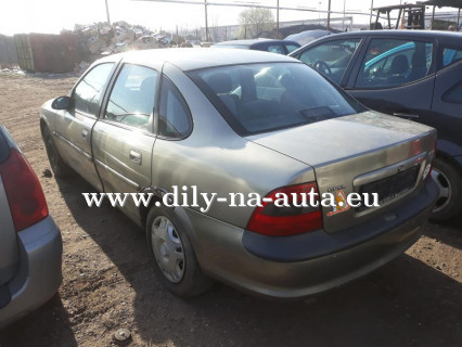 Opel Vectra na náhradní díly Hradec Králové