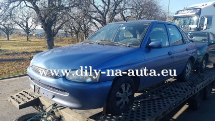 Ford escort modrá na náhradní díly ČB