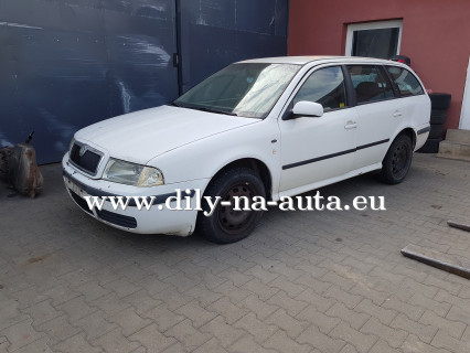 ŠKODA OCTAVIA 1.6i, motor AKL, barva 1026 na náhradní díly Pardubice / dily-na-auta.eu