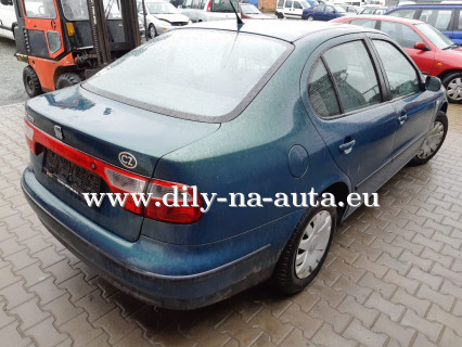 SEAT TOLEDO  1.6i, motor AKL, barva LS6W na náhradní díly Pardubice / dily-na-auta.eu