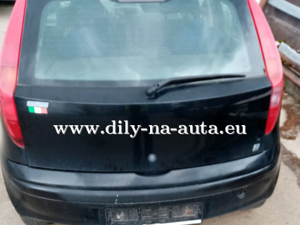 Fiat Punto černá na náhradní díly České Budějovice / dily-na-auta.eu