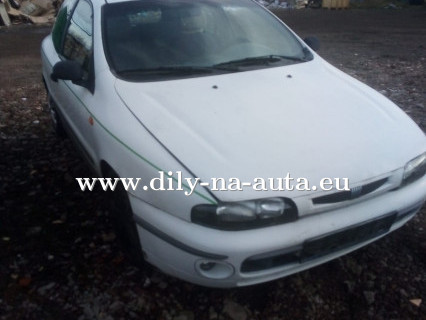 Fiat Bravo bílá na náhradní díly Pardubice / dily-na-auta.eu