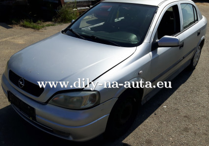 Opel Astra šedá na díly Prachatice / dily-na-auta.eu