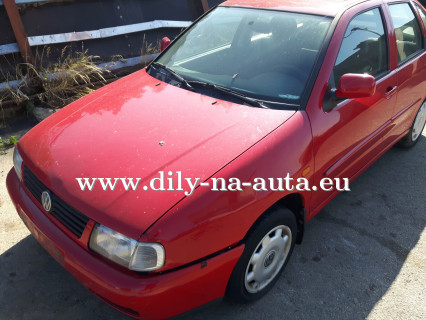 VW Polo červená na náhradní díly Brno / dily-na-auta.eu