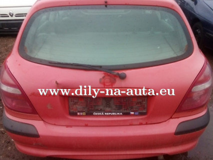 Nissan Almera červená na náhradní díly Pardubice / dily-na-auta.eu