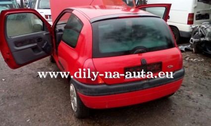 Renault Clio 1,2i červená na náhradní díly ČB / dily-na-auta.eu