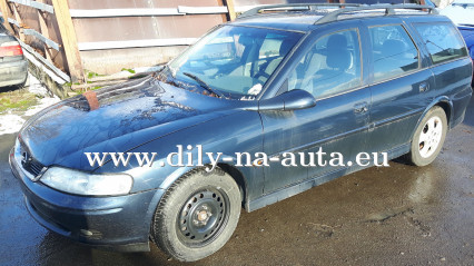 Opel Vectra caravan modrá na náhradní díly Brno