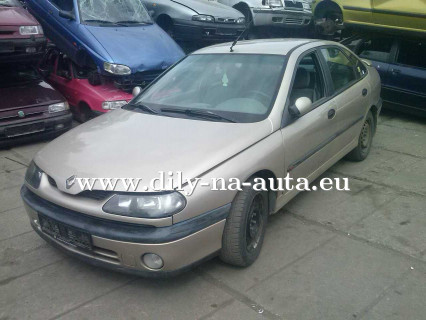 Renault Laguna stříbrná na náhradní díly Písek