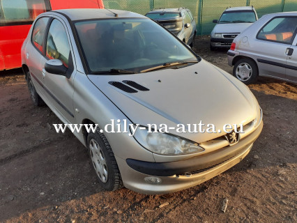 Peugeot 206 na náhradní díly Pardubice / dily-na-auta.eu