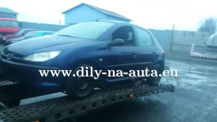 Peugeot 206 na náhradní díly Hradec Králové / dily-na-auta.eu