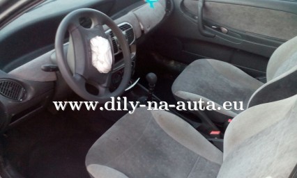 Lancia Y fialová metalíza na náhradní díly České Budějovice / dily-na-auta.eu Lancia Y fialová metalíza na náhradní díly České Budějovice / dily-na-auta.eu