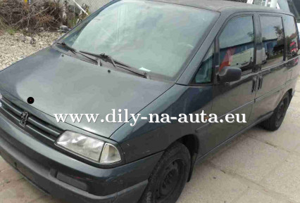 Náhradní díly z vozu Peugeot 806