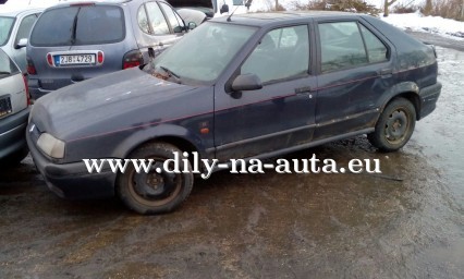 Renault 19 modrá na díly ČB / dily-na-auta.eu