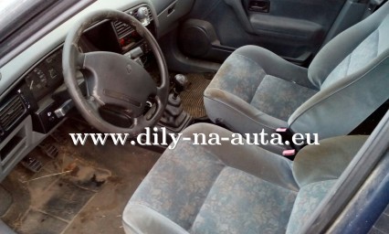 Renault 19 modrá na díly ČB / dily-na-auta.eu