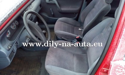 Škoda Felicie 1,3mpi červená na díly ČB / dily-na-auta.eu