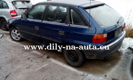 Opel Astra F modrá na díly České Budějovice / dily-na-auta.eu