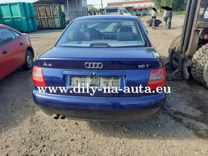 Audi A4 modrá na náhradní díly Pardubice / dily-na-auta.eu