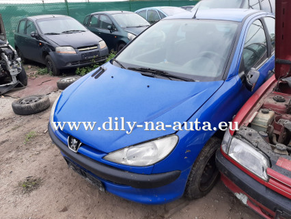 Peugeot 206 modrá na náhradní díly Pardubice / dily-na-auta.eu