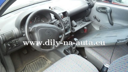 Opel Corsa 1,0i 3dv 1997 na náhradní díly České Budějovice / dily-na-auta.eu