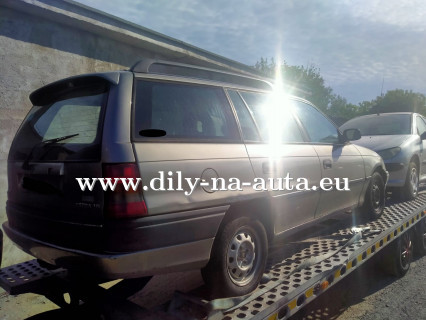 Opel Astra caravan – díly z tohoto vozu