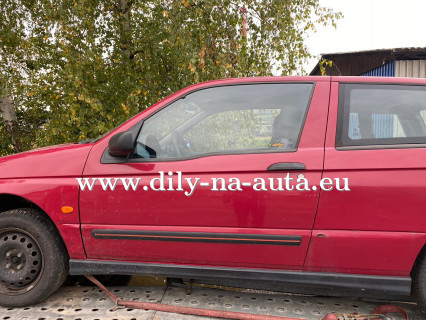 Alfa Romeo 145 červená na náhradní díly Pardubice / dily-na-auta.eu