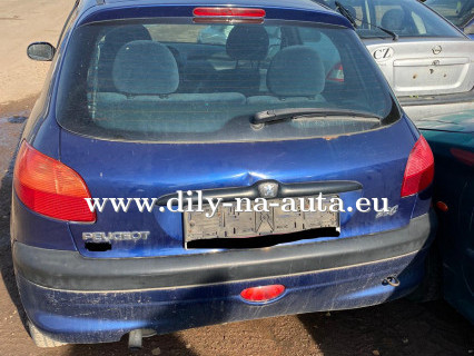 Peugeot 206 modrá na náhradní díly Pardubice / dily-na-auta.eu