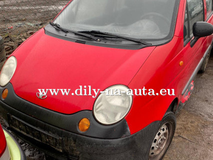 Daewoo Matiz červená náhradní díly