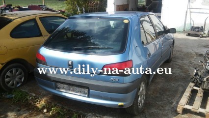 Peugeot 306 modrá na náhradní díly České Budějovice / dily-na-auta.eu